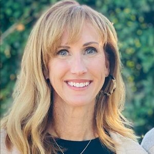 Meet your Posher, Renee